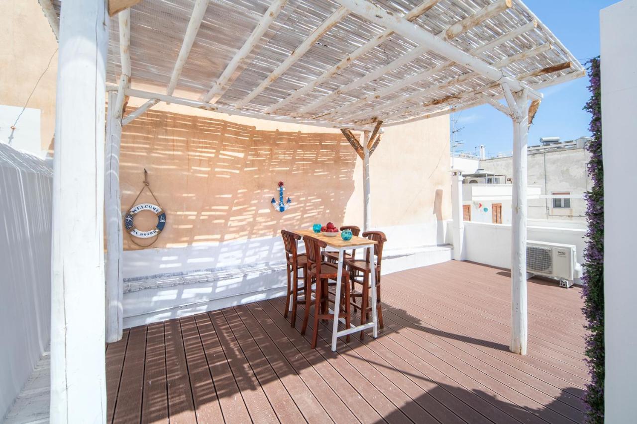 A Casa Di Lavinia Appartement Monopoli Buitenkant foto