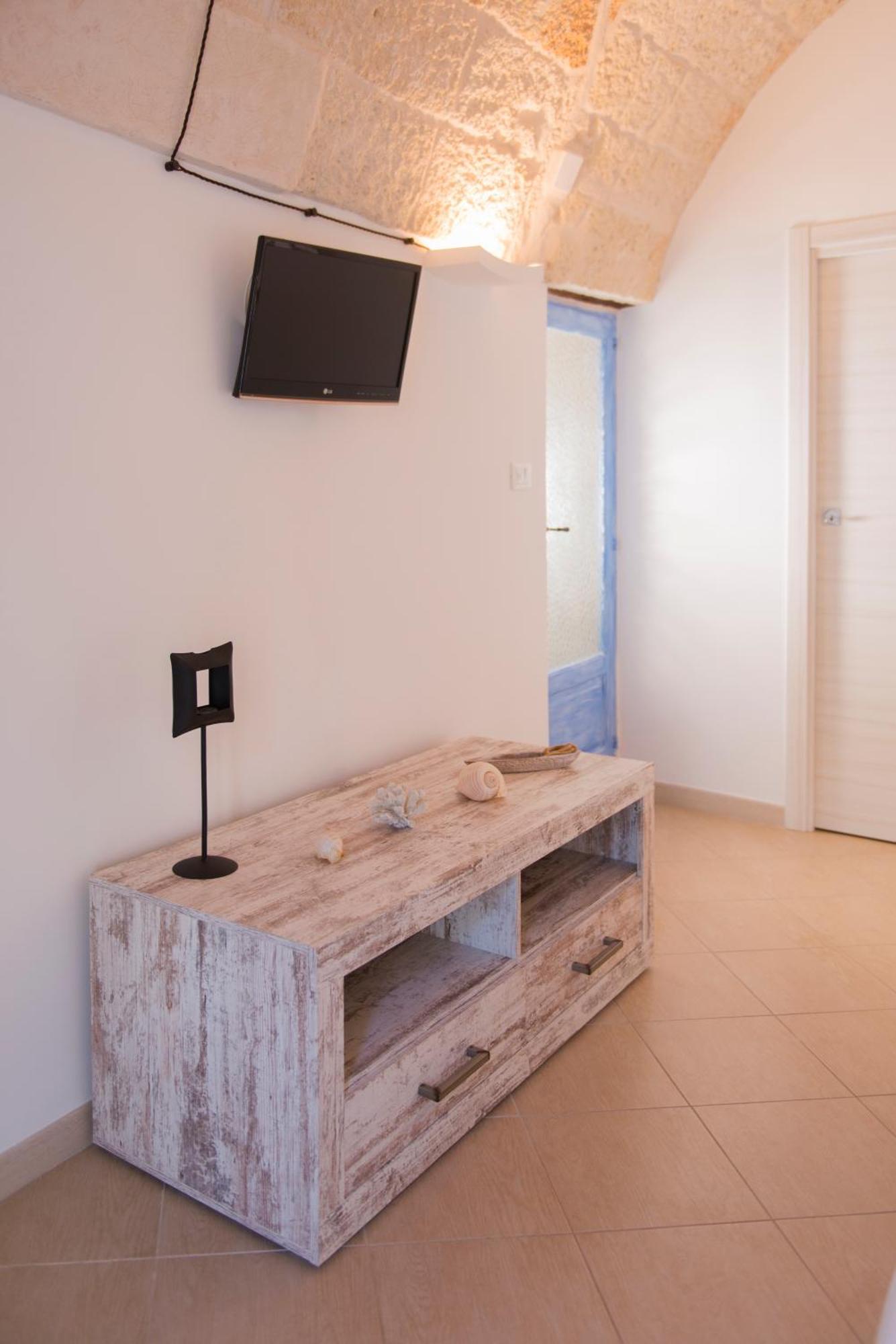 A Casa Di Lavinia Appartement Monopoli Buitenkant foto