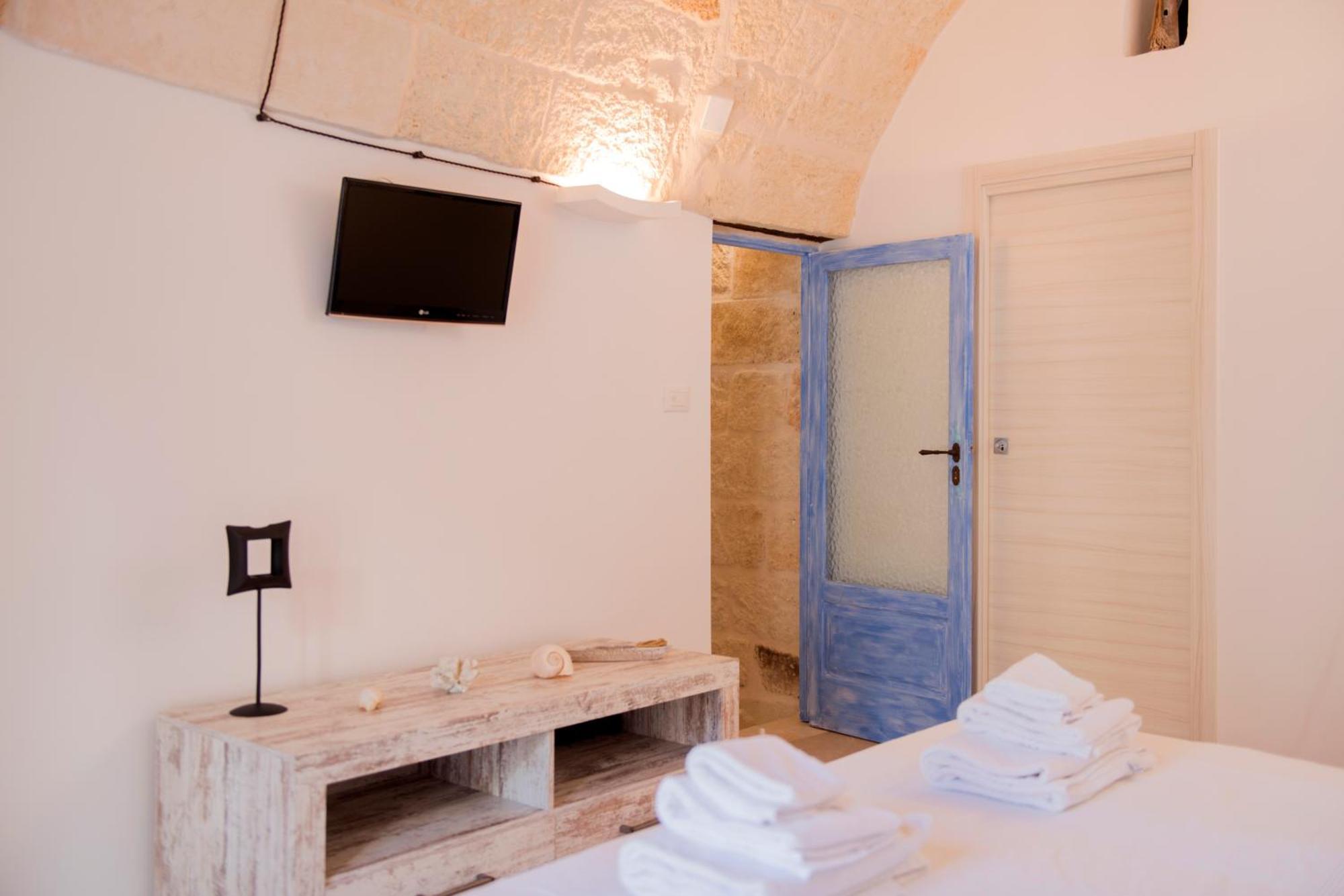 A Casa Di Lavinia Appartement Monopoli Buitenkant foto