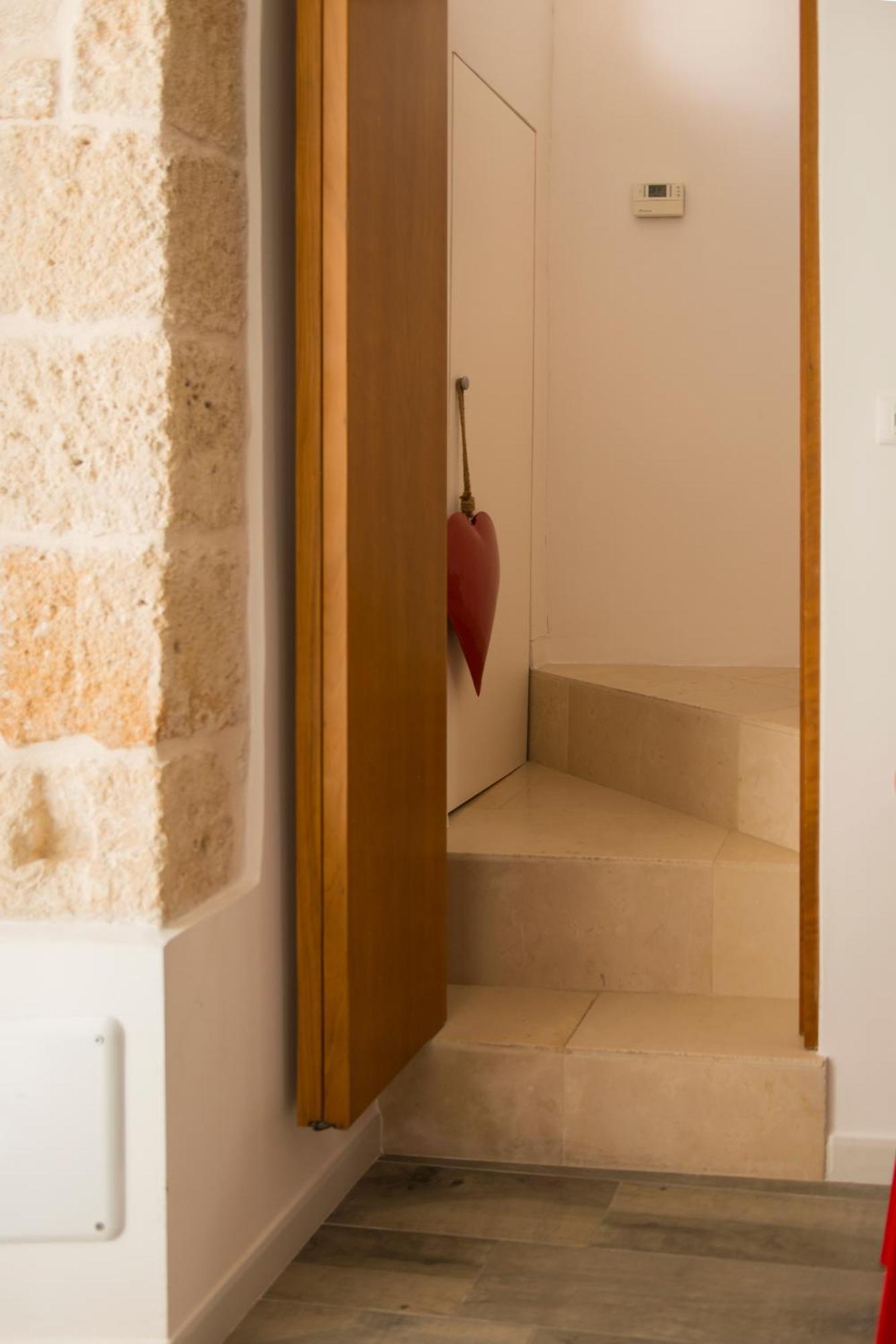 A Casa Di Lavinia Appartement Monopoli Buitenkant foto