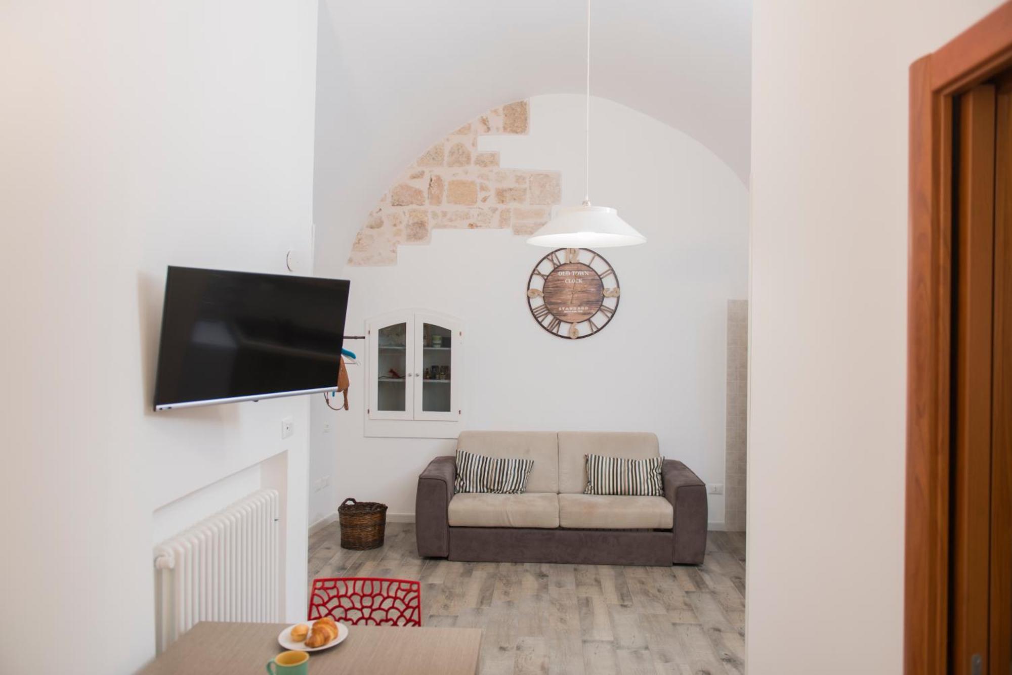 A Casa Di Lavinia Appartement Monopoli Buitenkant foto